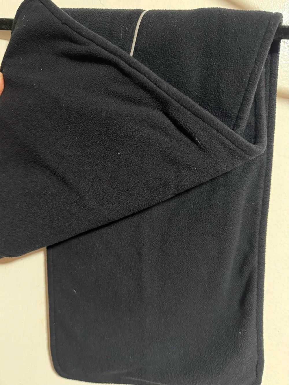 GAP Black 🧣 scarf